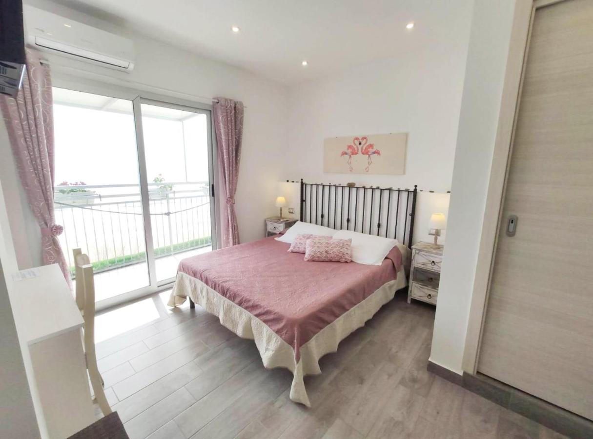 B&B Capo Rizzuto Fronte Mare Exterior foto
