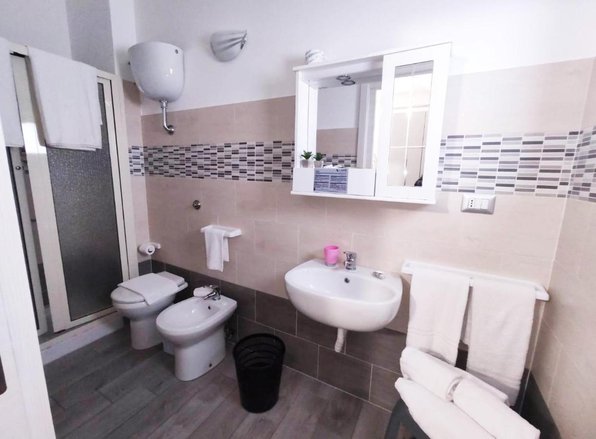 B&B Capo Rizzuto Fronte Mare Exterior foto